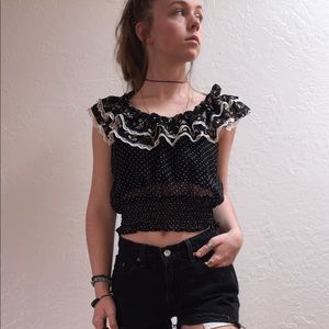 VINTAGE LACE CROP TOP🖤